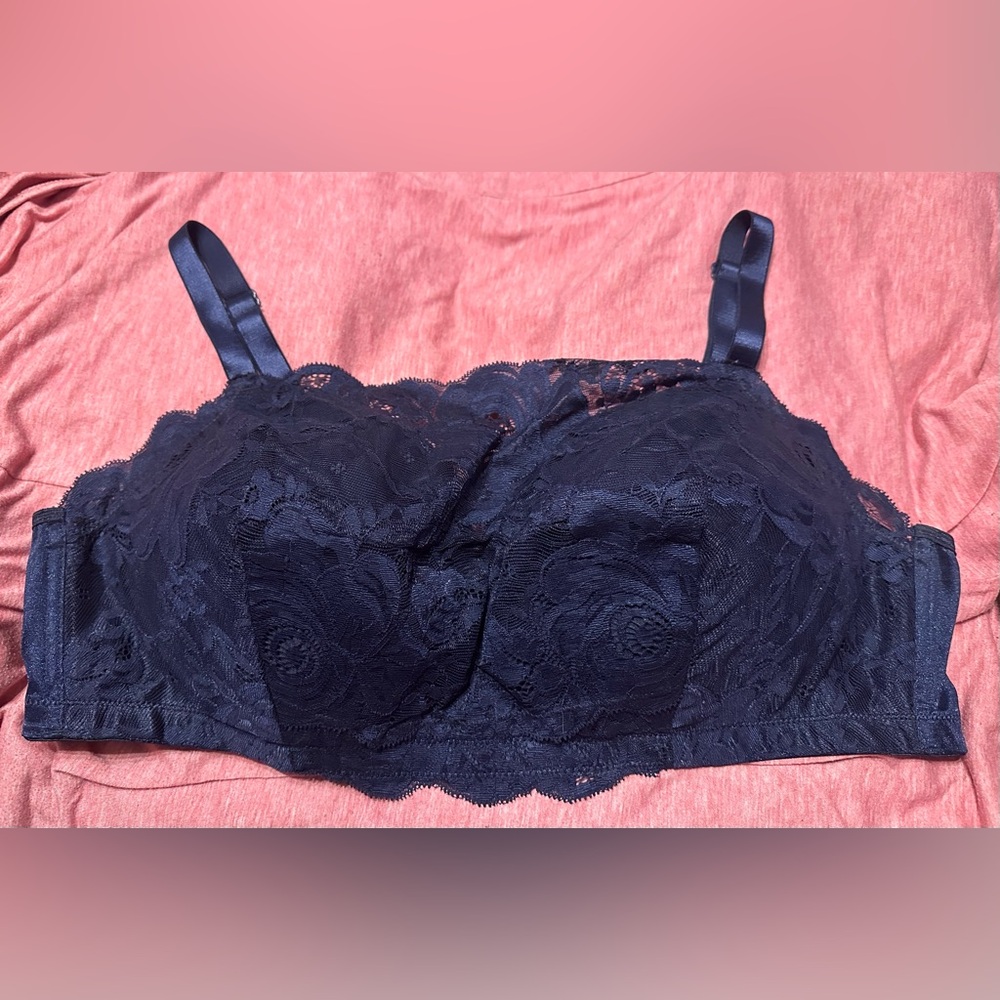 NWOT Comfort Choice Elegant Navy Blue Lace Bralette